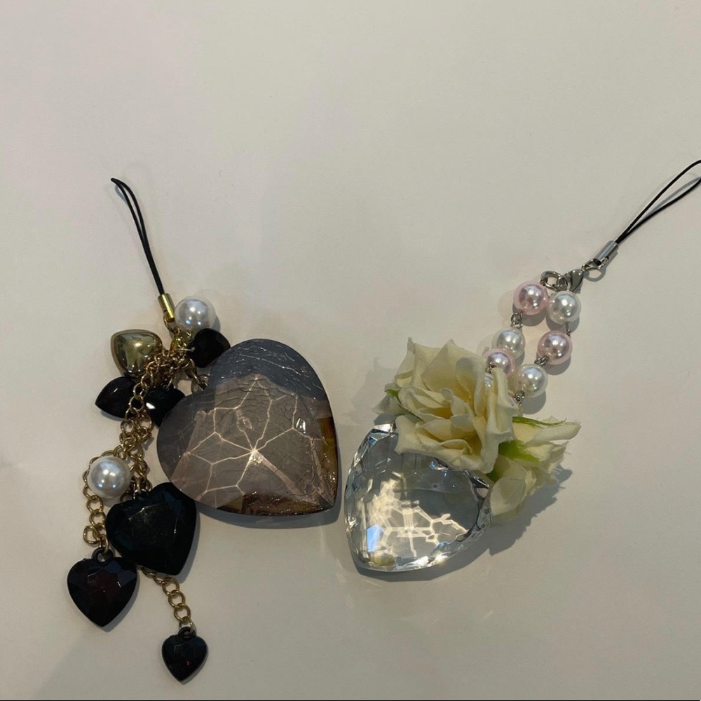 white, flower and pearl details